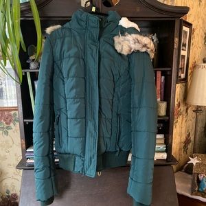 American Eagle Green Jacket Furry Hood GREAT condition